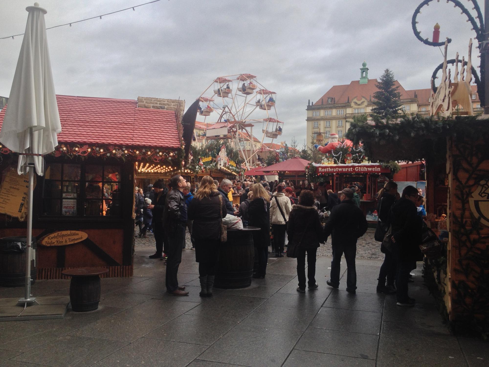 🇩🇪 Dresden, Germany, December 2015.